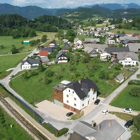 Hom At Vintgar 公寓 3*