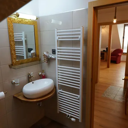 Apartment Hom At Vintgar 3*